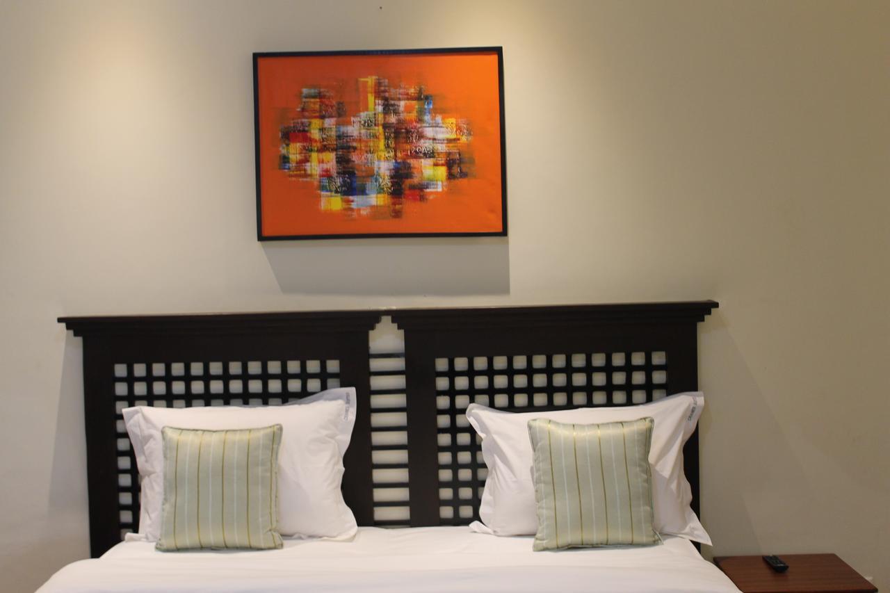Cranes Suites Китале Экстерьер фото